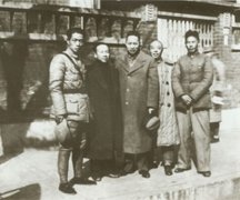 曾山八路军办事处合影